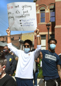 COLUMN: WVU athletes make their voices heard the right way in protesting racism